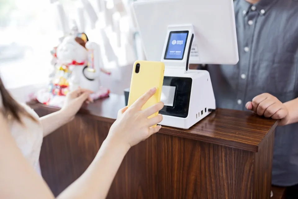 Payment in China by scanning QR code of Alipay or WeChat Pay