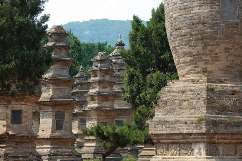 Zhengzhou shaolin temple old pagoda