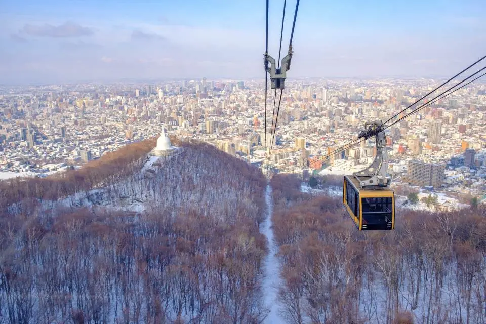 Moiwa ropeway transport from the base of the mountain to the top in winter